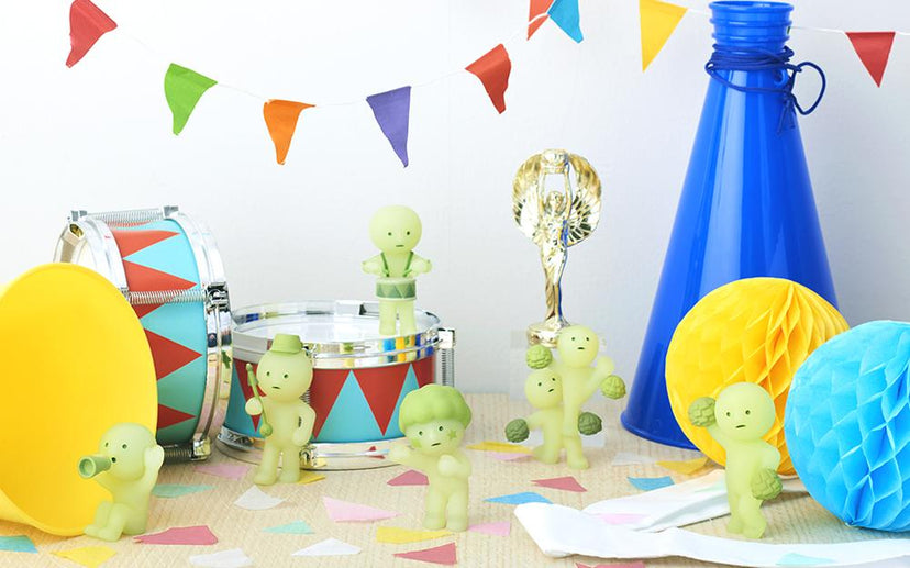 SMISKI Cheer Series - Shelf Collector Display